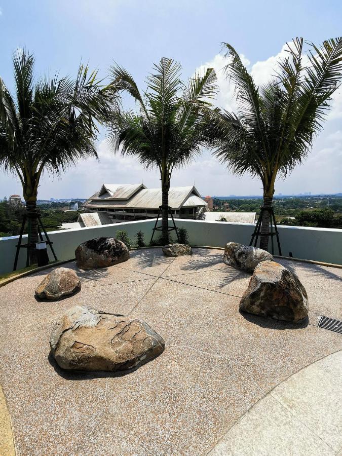 Almas Puteri Harbour Nusajaya Suite Room Exclusive Room 5 Min To Legoaland By Homespace Exterior photo