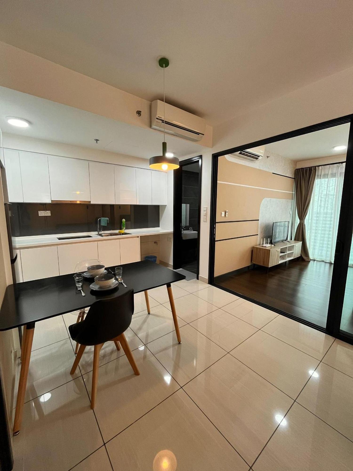 Almas Puteri Harbour Nusajaya Suite Room Exclusive Room 5 Min To Legoaland By Homespace Exterior photo